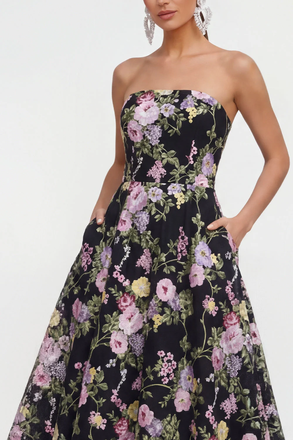 Midi bez ramiączek w kolorze A Line Black Pink Flower z kieszeniami - Image 3