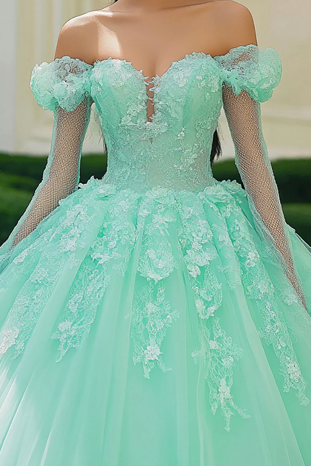 Mint Princess Off The Shoulder Tiulowa sukienka z aplikacjami Quinceanera - Image 2