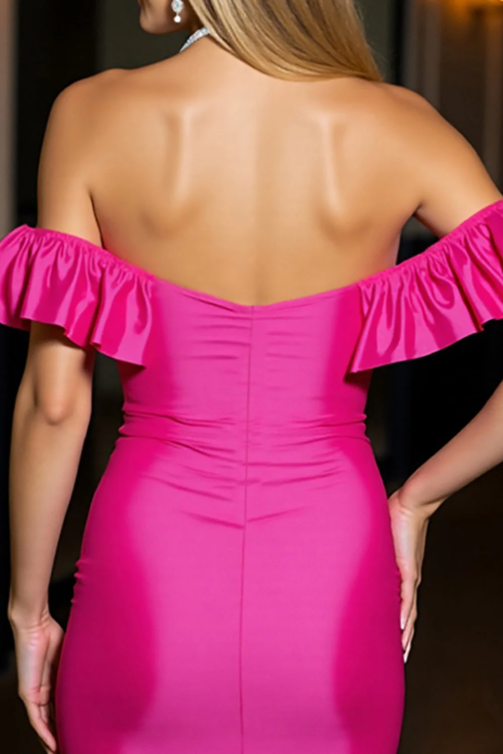 Odkryta Kolomin Fuksja Satynowa Bodycon Krótka Sukienka Na Powrót Do Domu - Image 4
