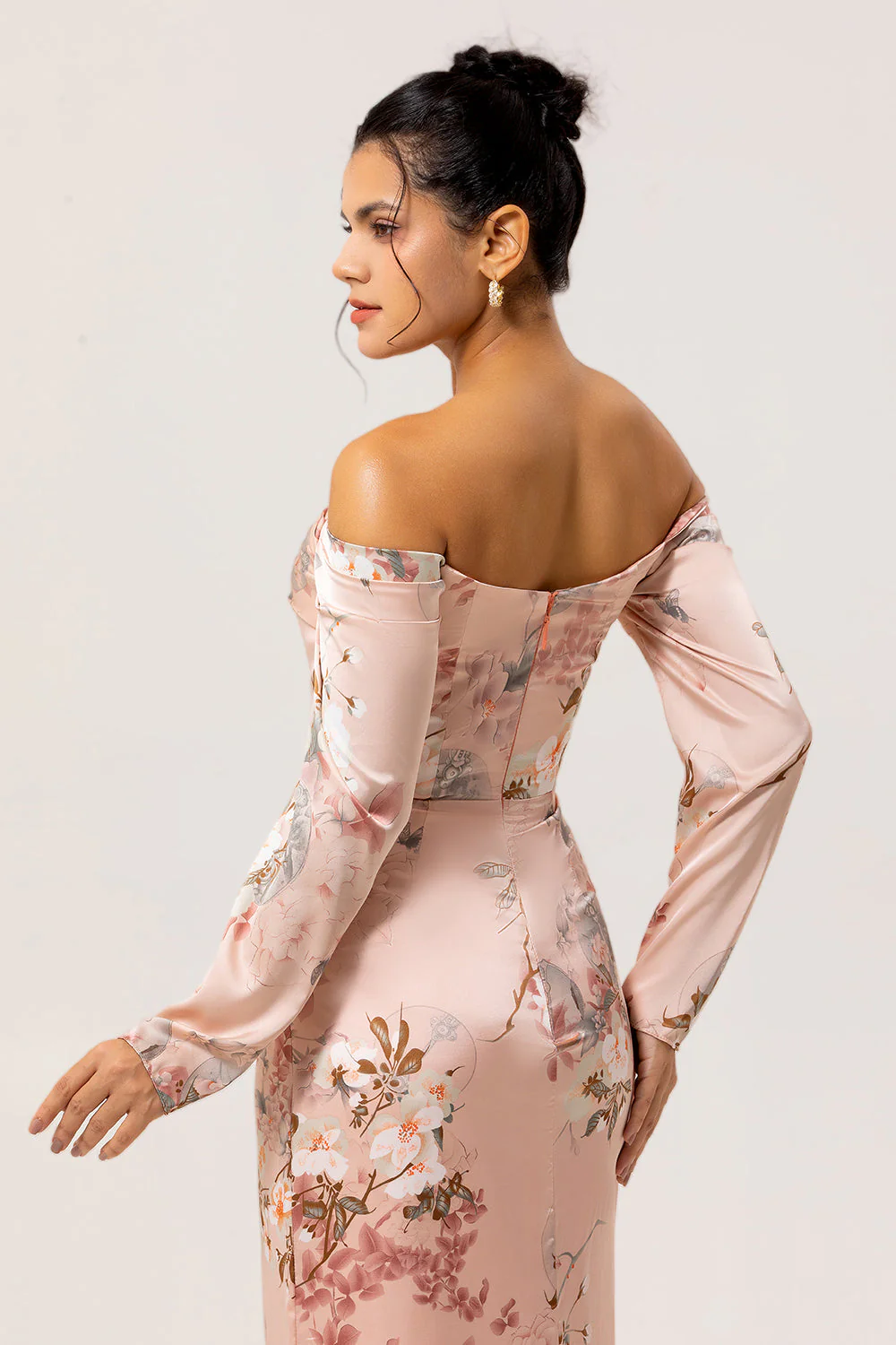 Off The Shoulder Blush Kwiecista Osłona Długa Sukienka Dla Gości Weselnych Z Rozcięciem - Image 6