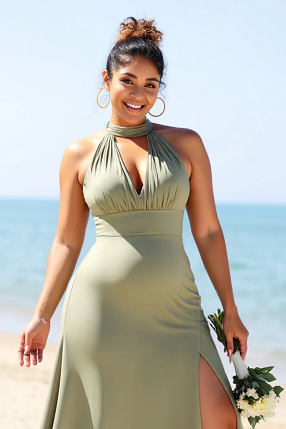 Oliwkowa plus size satynowa długa sukienka dla druhen z rozcięciem - Image 4