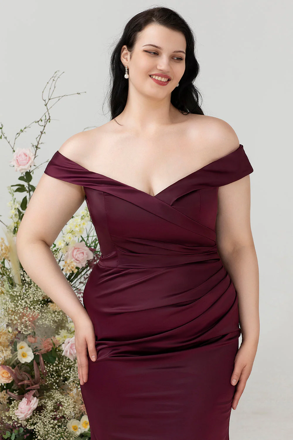 Plus Size Burgundia Sukienki Na Wesele z Odkrytymi Ramionami - Image 7