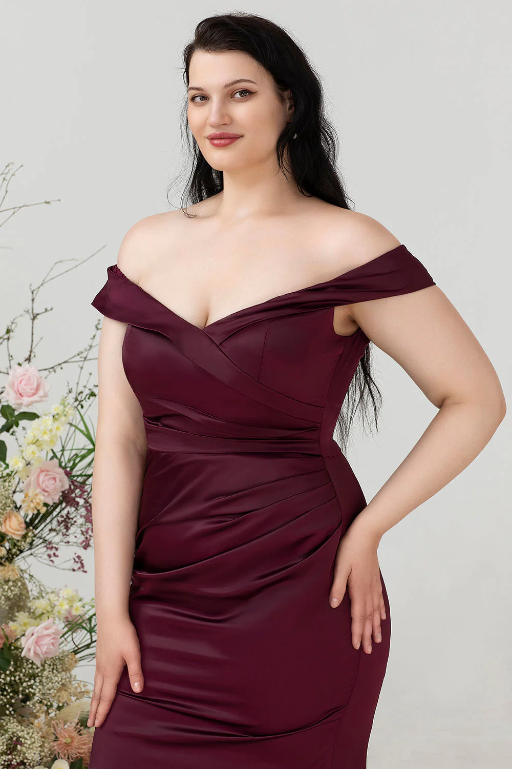 Plus Size Burgundia Sukienki Na Wesele z Odkrytymi Ramionami - Image 8