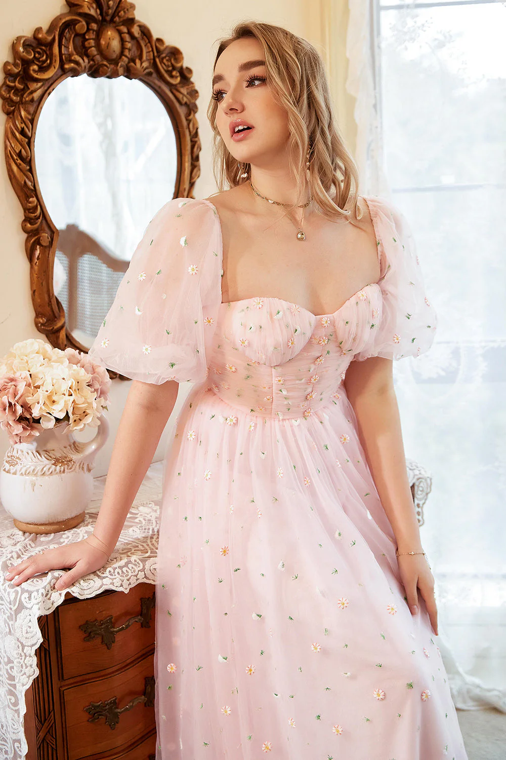 Plus Size Tiulowa Różowa Sukienki Na Studniówke z Haftem - Image 4