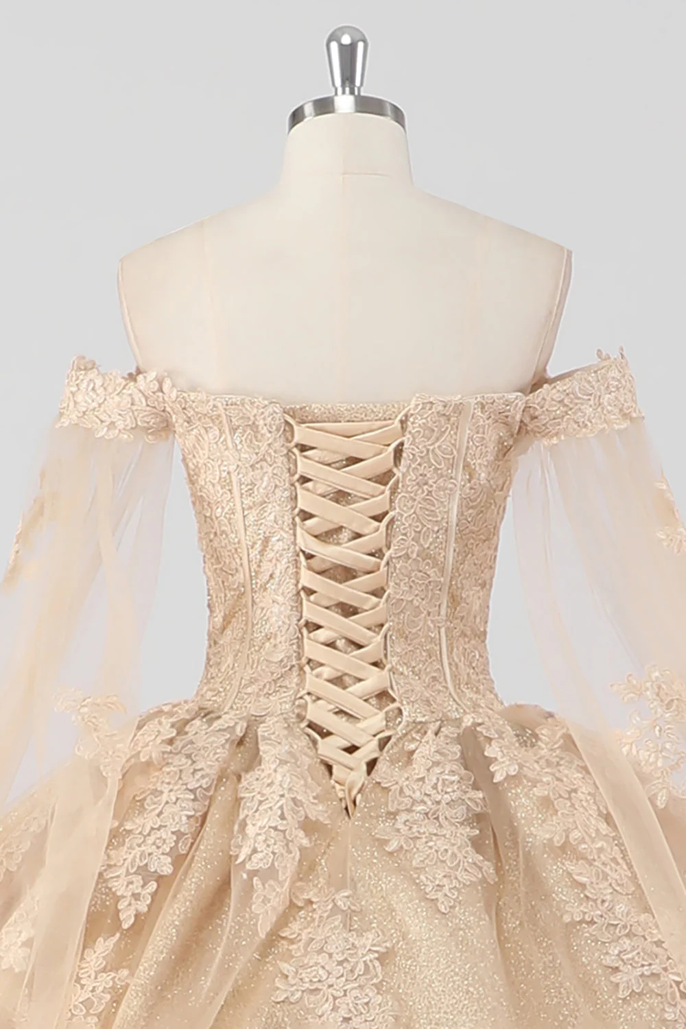 Princess Champagne Off the Shoulder Cape Rękawy Tiulowa sukienka Quinceanera z aplikacjami - Image 5