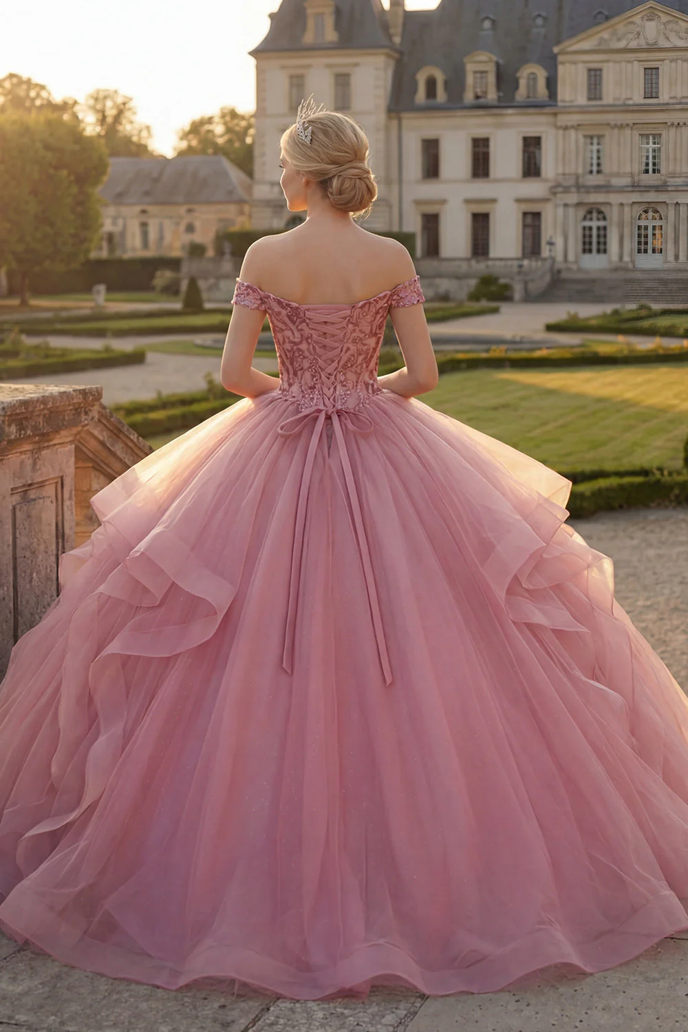 Różowa balowa suknia z falbanami i cekinami – sukienka Quinceanera - Image 2