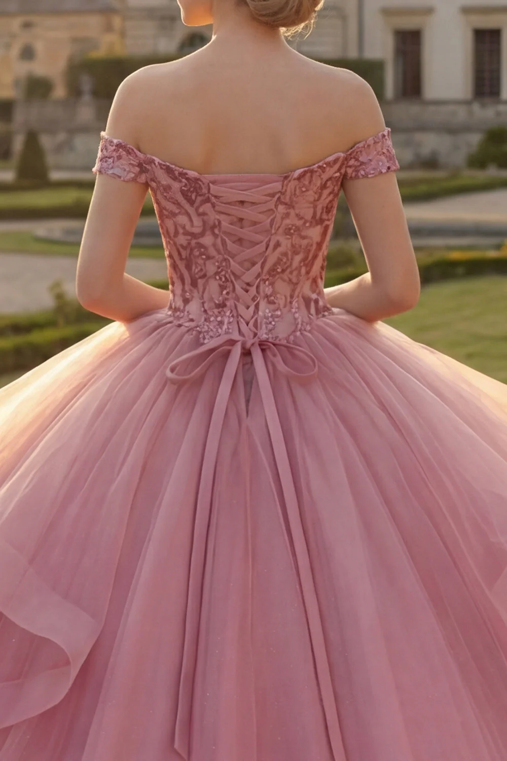 Różowa balowa suknia z falbanami i cekinami – sukienka Quinceanera - Image 4