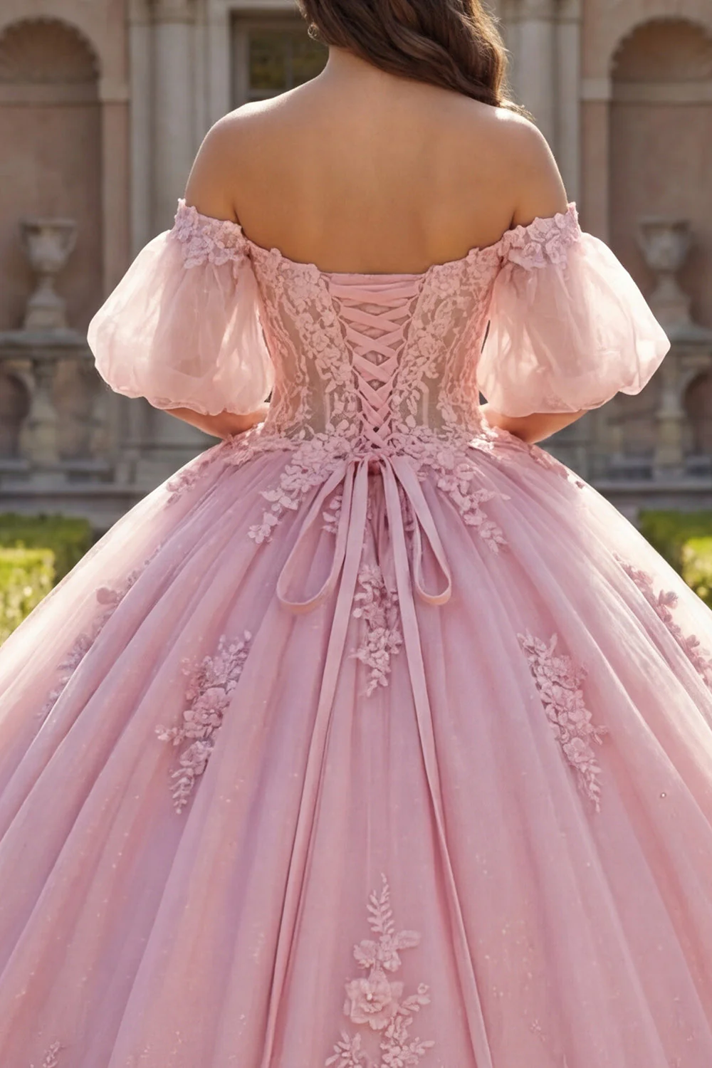 Różowa suknia balowa z odkrytymi ramionami – sukienka Quinceanera z puszystymi rękawami - Image 4