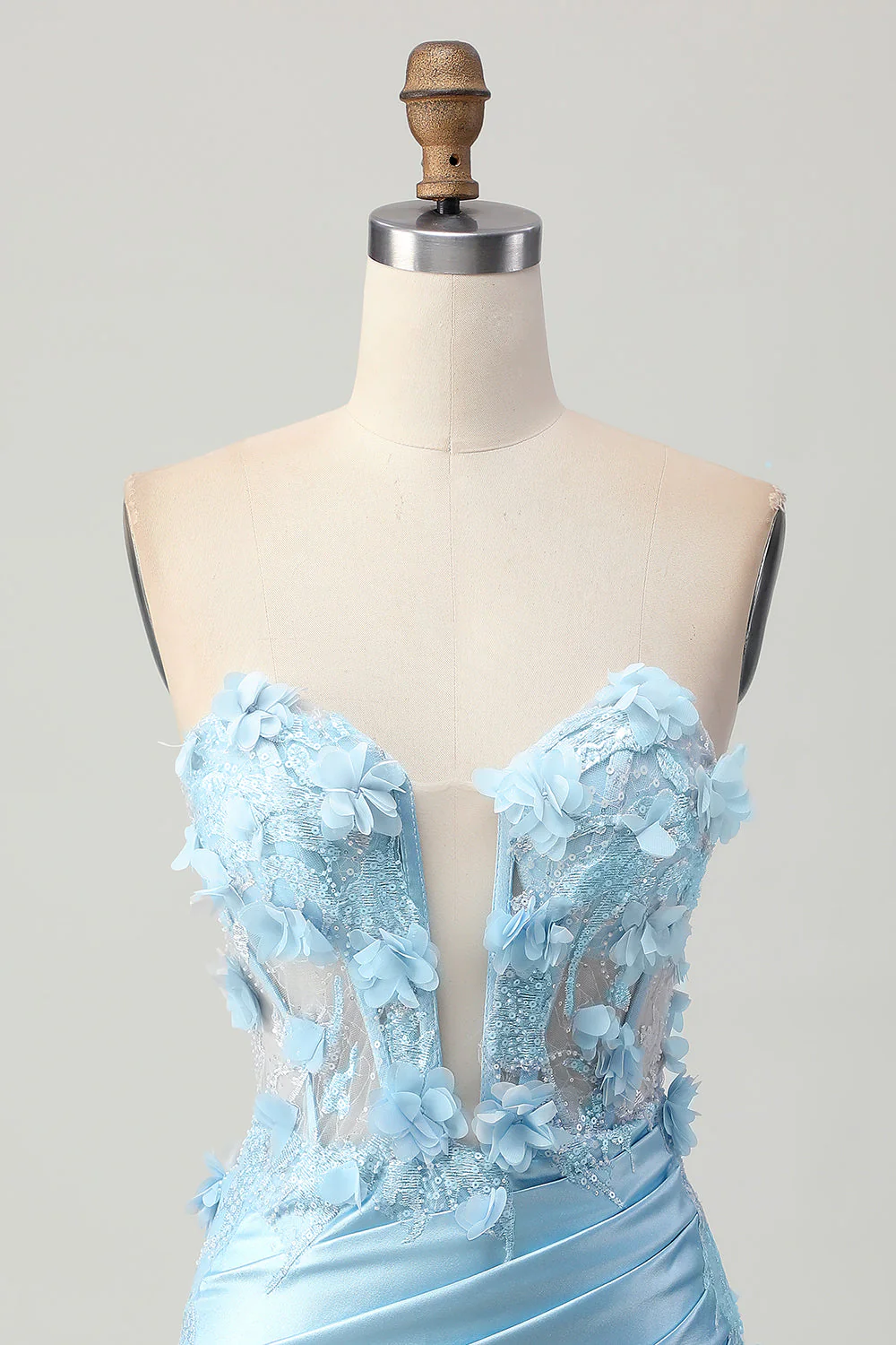 Sky Blue Satin Bodycon Bez Ramiączek Cekiny Krótka Sukienka Na Powrót Do Domu Z Aplikacjami - Image 4