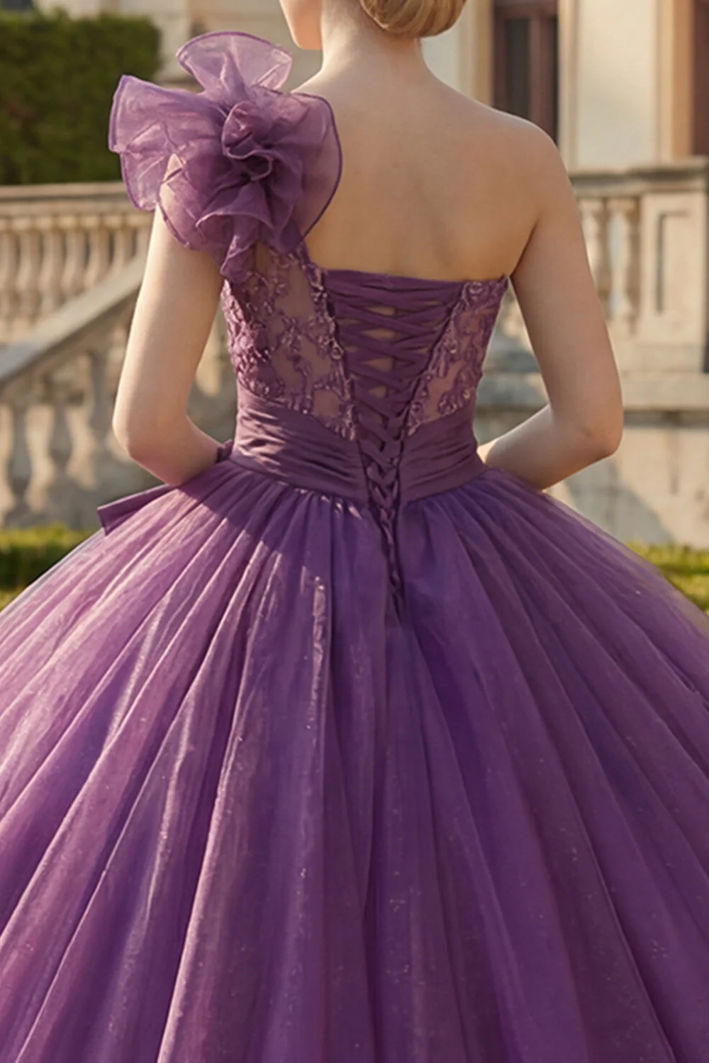 Sukienka balowa na jedno ramię, ciemnofioletowa sukienka Quinceanera z falbanami - Image 4