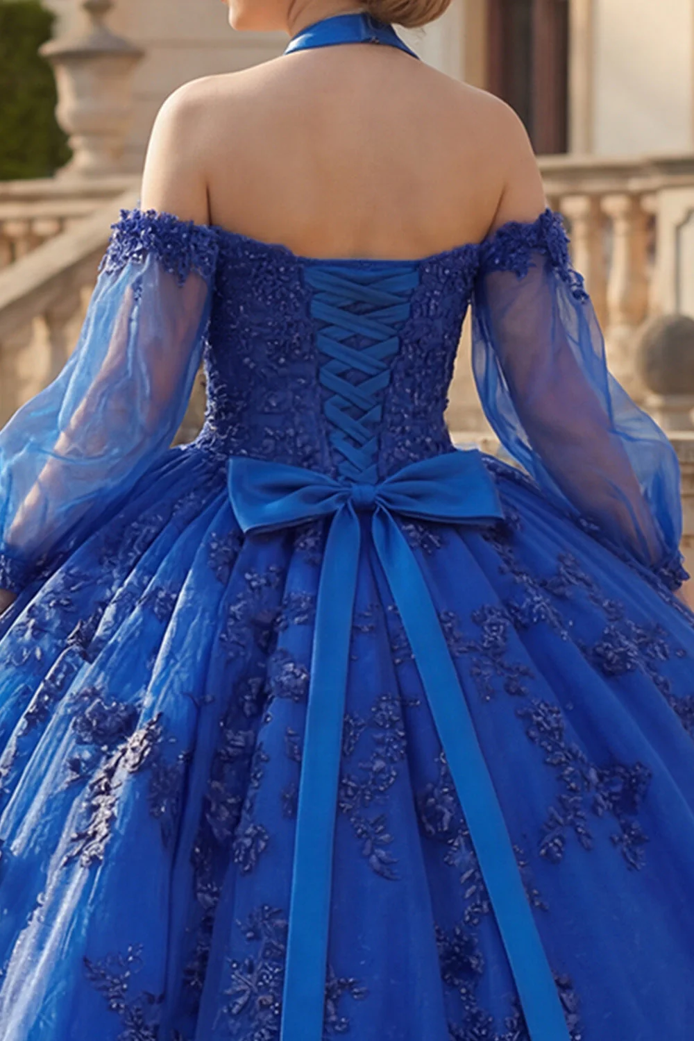Sukienka balowa z dekoltem na ramię i królewskoniebieskim aplikacją z brokatem Quinceanera - Image 4