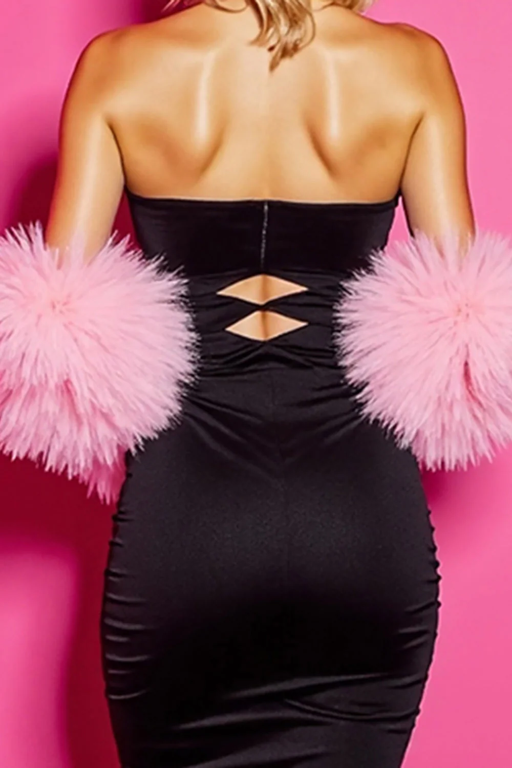 sukienka bodycon mini bez ramiączek z piórami - Image 6