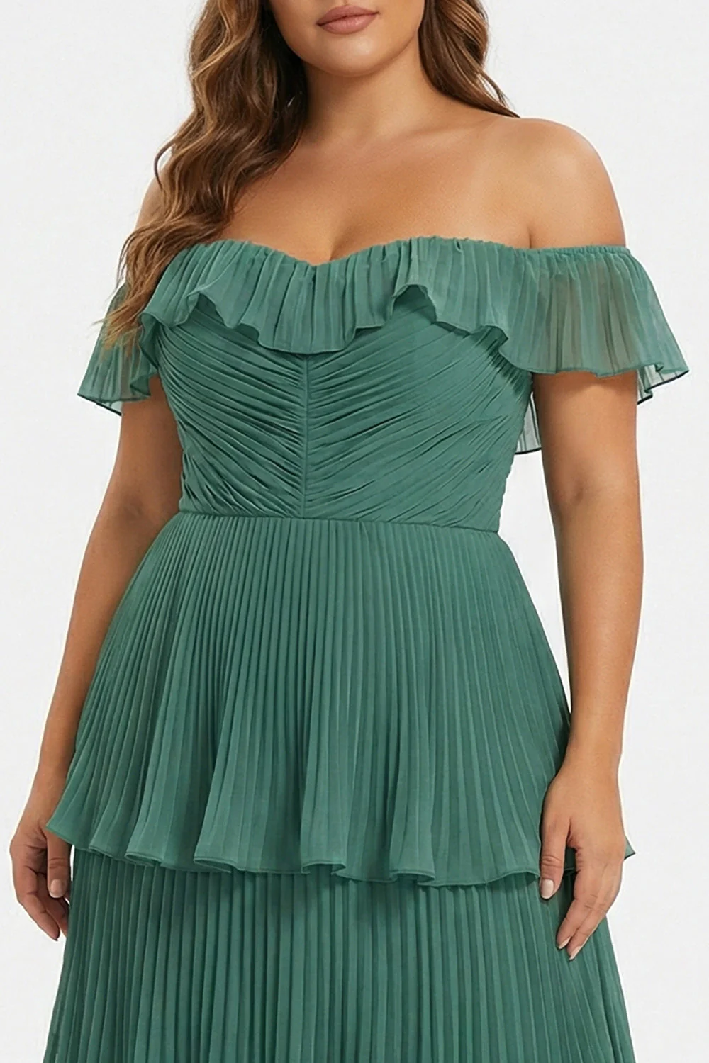 Sukienka druhny w stylu Eukaliptus z plisowaniem na ramionach – długa sukienka plus size - Image 3