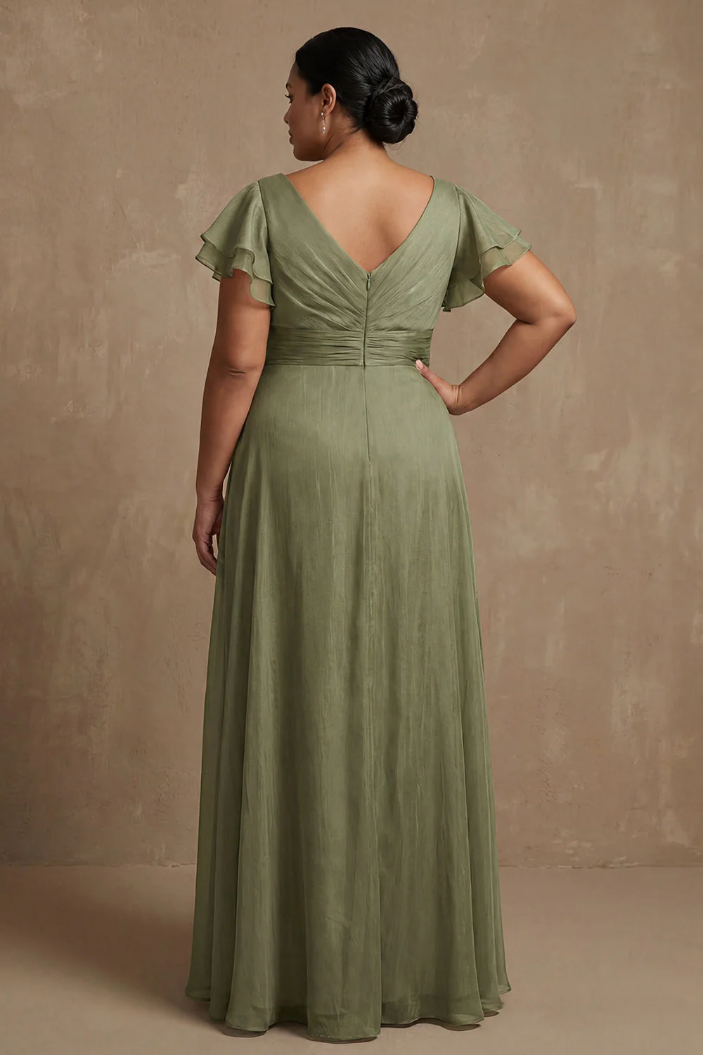 Sukienka Dusty Sage plus size A Line z powiewającymi rękawami i marszczowaną sukienką matki panny młodej z rozcięciem - Image 2