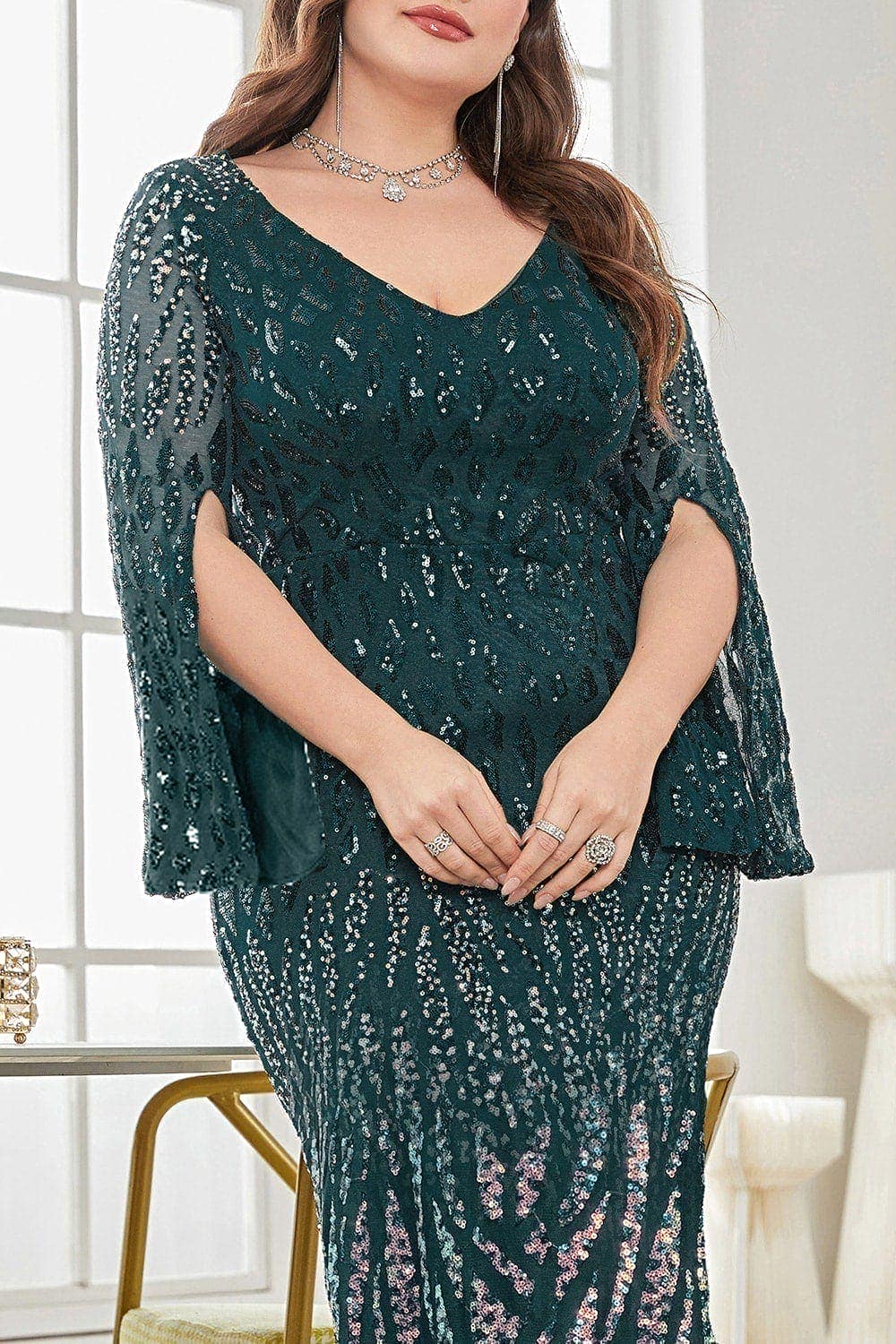 sukienka matki panny młodej z cekinami w serek plus size - Image 22