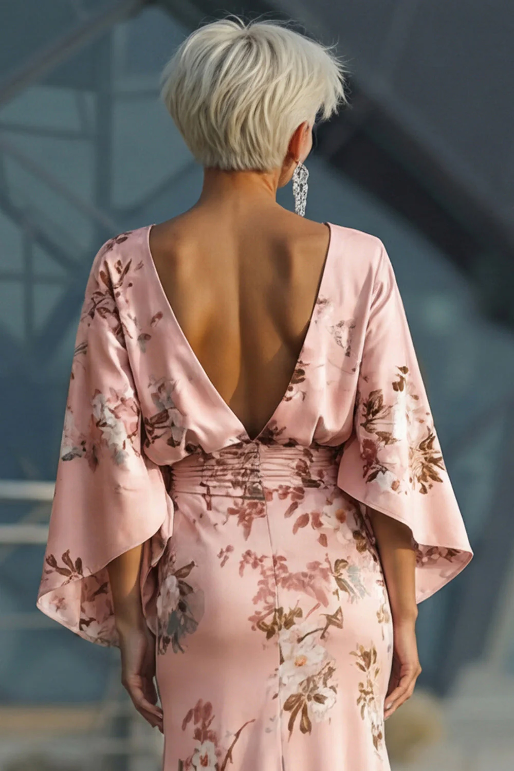 Sukienka matki panny młodej z satynowym wzorem w kolorze Dusty Rose Flower z rozkloszowanymi rękawami - Image 5
