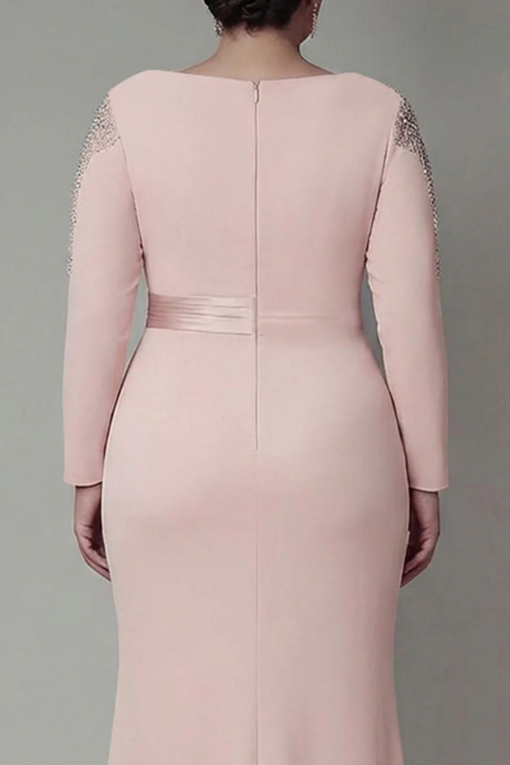 Sukienka z falbanami z długimi rękawami z blush sheath size - Image 4