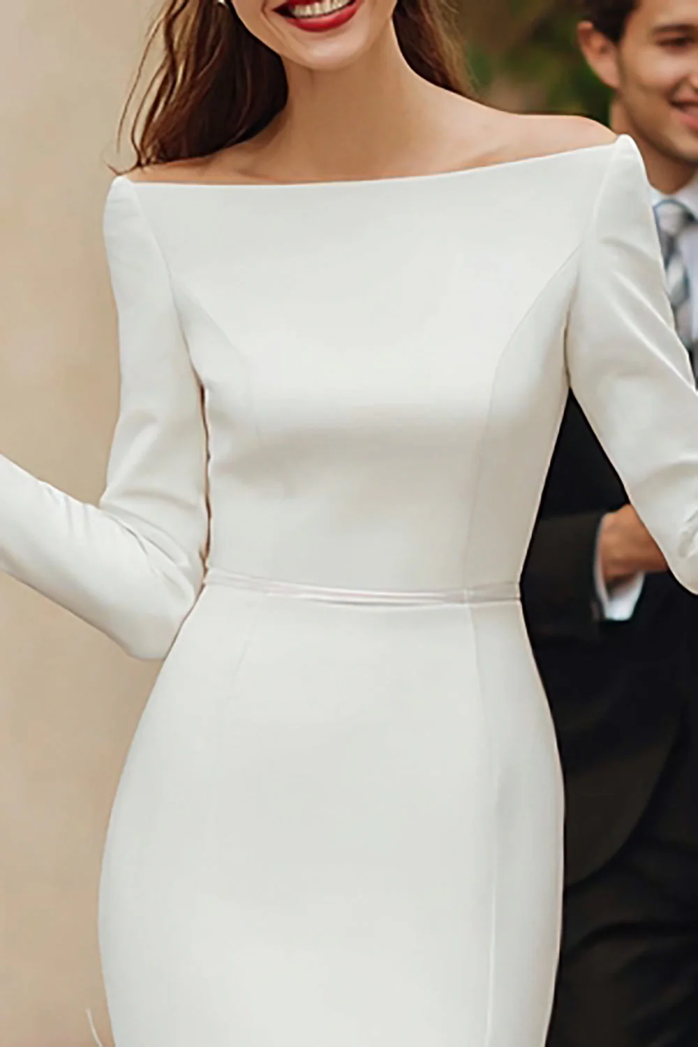 Sukienka zaręczynowa Ivory Bodycon Midi z frędzlami - Image 2