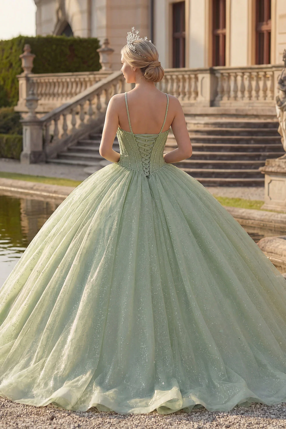 Suknia balowa w kolorze miętowym, zielonym dekoltem na ramię i brokatem i sukienią Quinceanera - Image 2