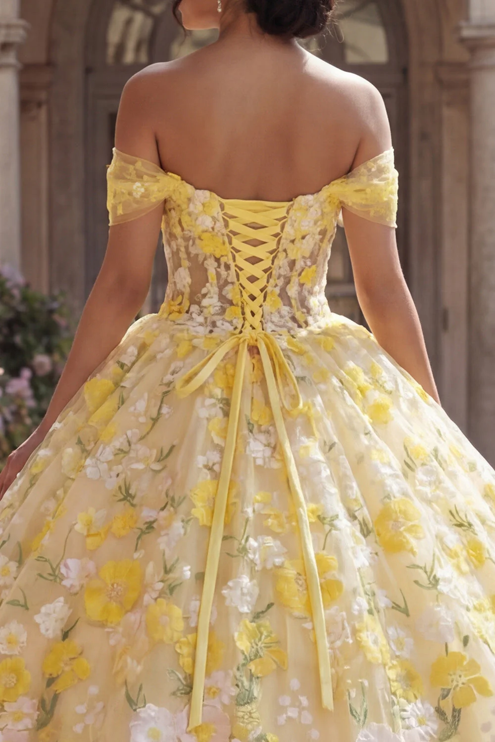 Suknia balowa żółta z odkryciem ramion, korset z aplikacjami z Quinceanera - Image 4