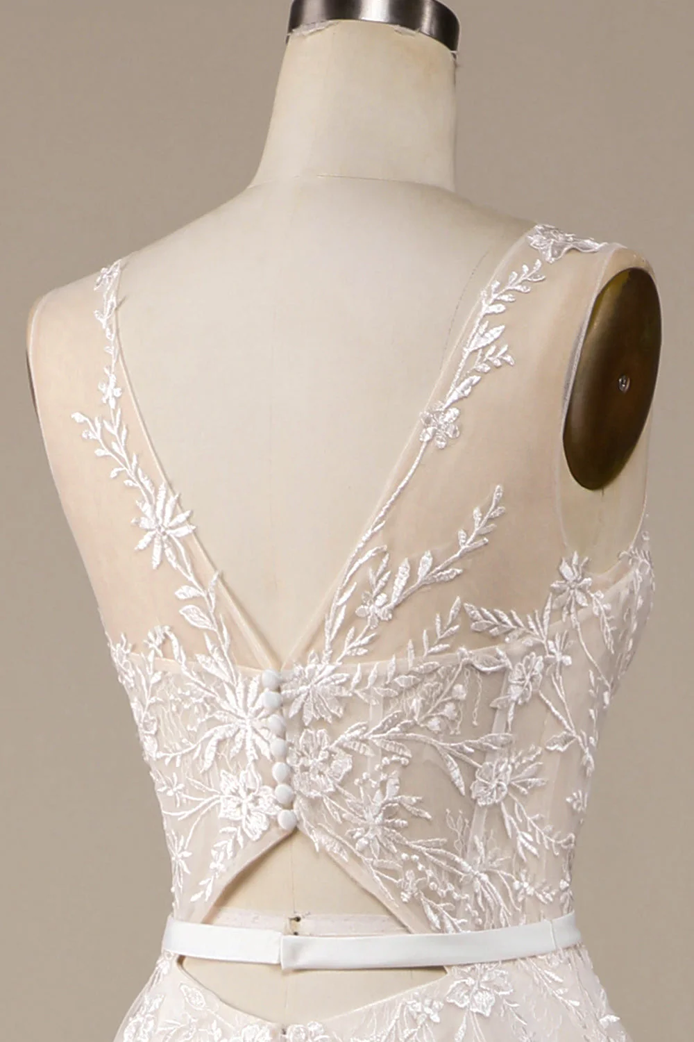 Szampan Kształcie Litery A Tiulowa Suknia Ślubna Z Koronki - Image 5