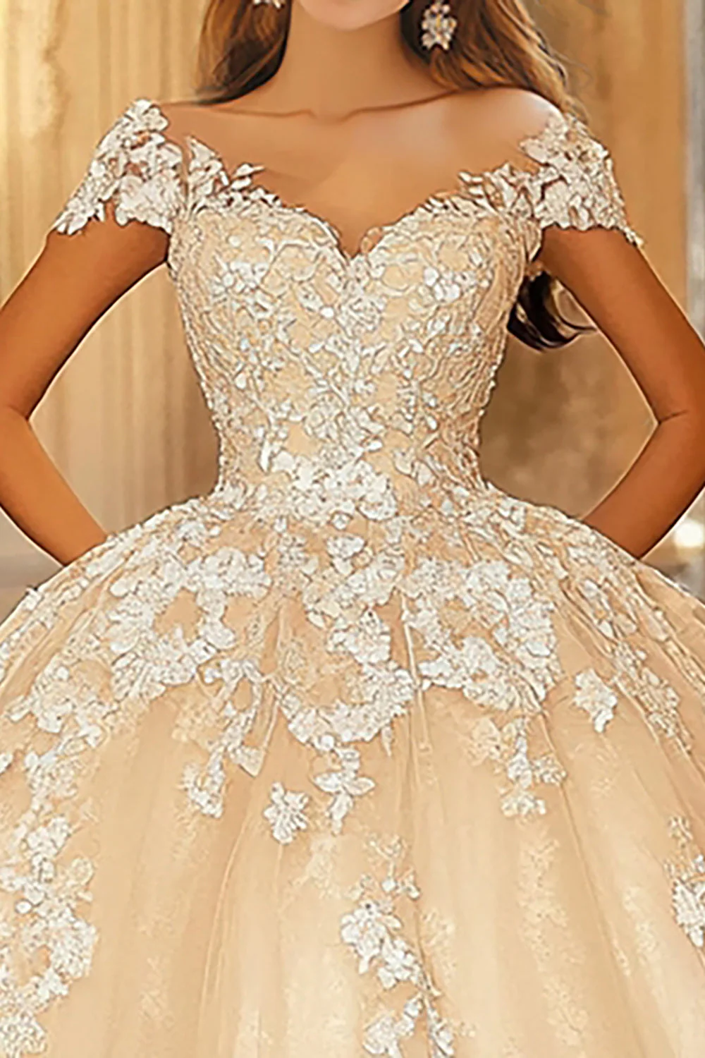 szampańska suknia balowa z organzy z aplikacją quinceanera z rękawami - Image 2