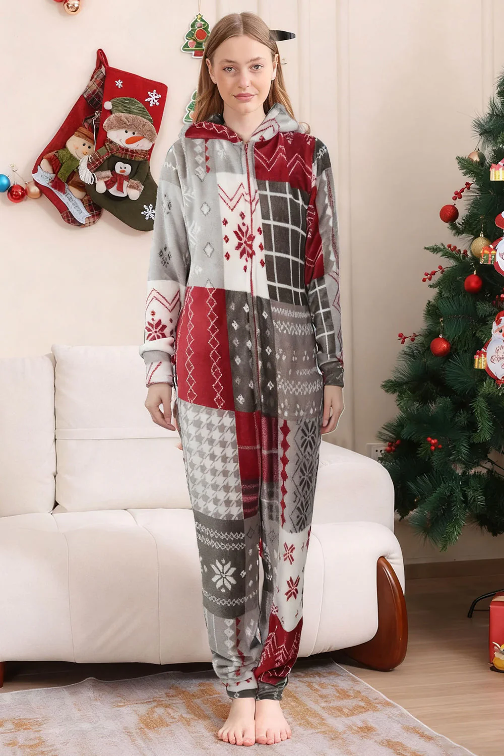 Szaro-Czerwona Jednoczęściowa Świąteczny Zestaw Piżam Rodzinny z Płatki Śniegu - Image 2