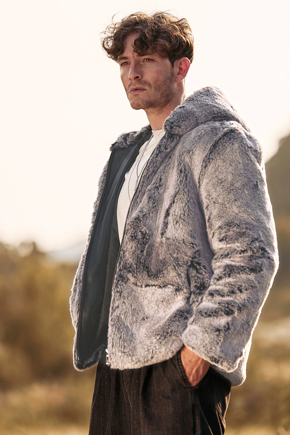 Szary Męski Płaszcz Zimowy Midi Shearling Z Kapturem - Image 4