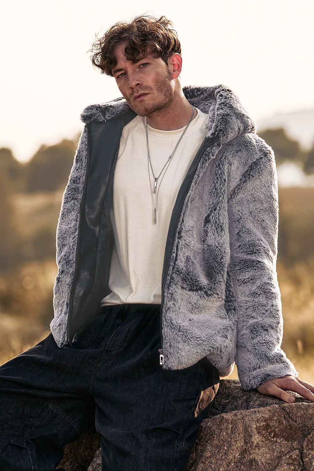 Szary Męski Płaszcz Zimowy Midi Shearling Z Kapturem - Image 5