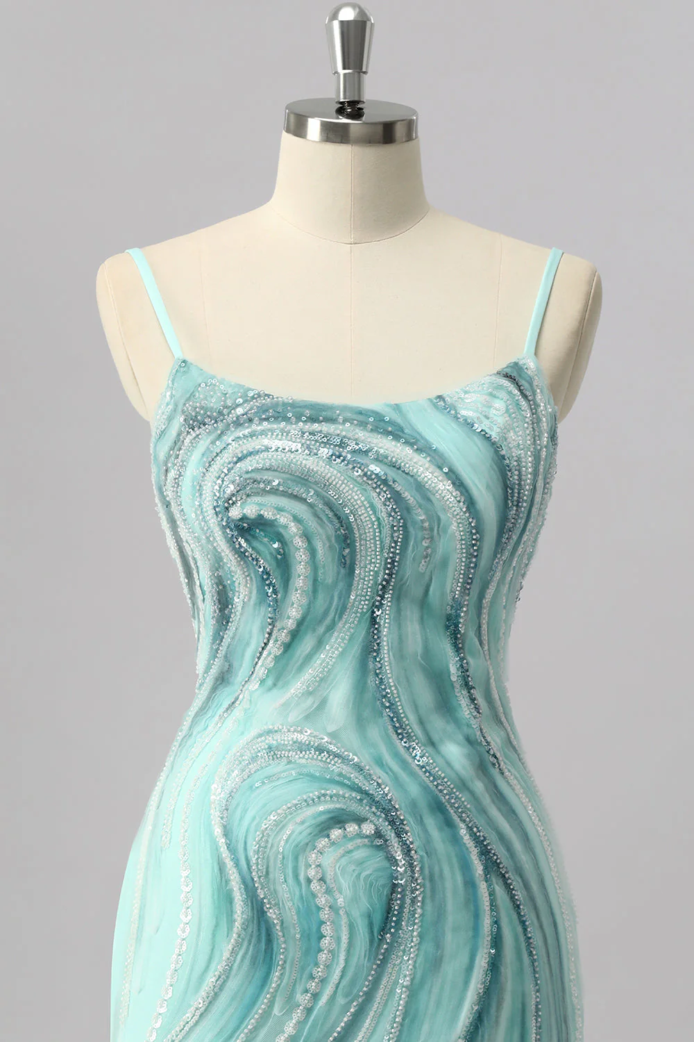 Zielona cekinowa sukienka mini bodycon z koralikami - Image 4