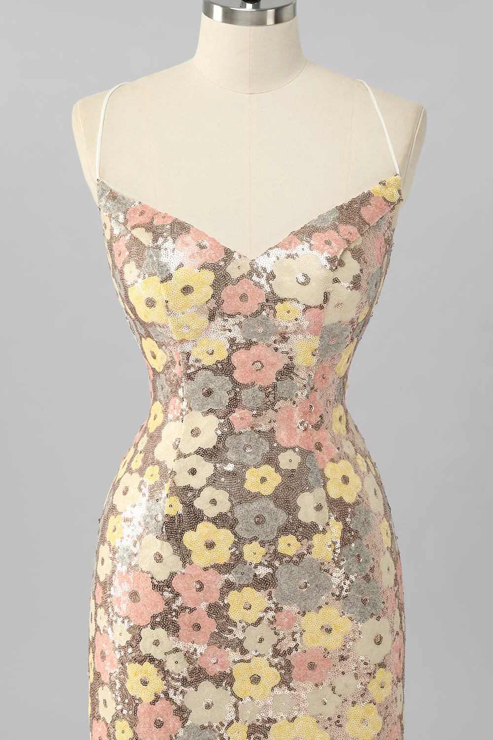 Żółta kwiatowa cekinowa sukienka bodycon mini homecoming - Image 4